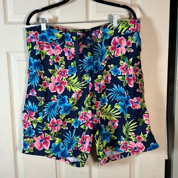 Kanu Floral Print Women’s Board Shorts - Picture 1 of 5